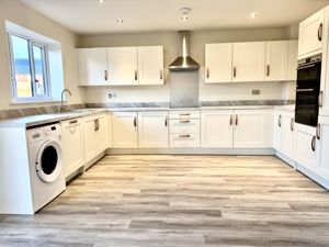 Photo 19- click for photo gallery